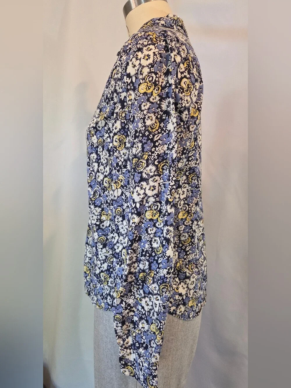 Liz Claiborne long-sleeve floral button-down Cotton Shirt